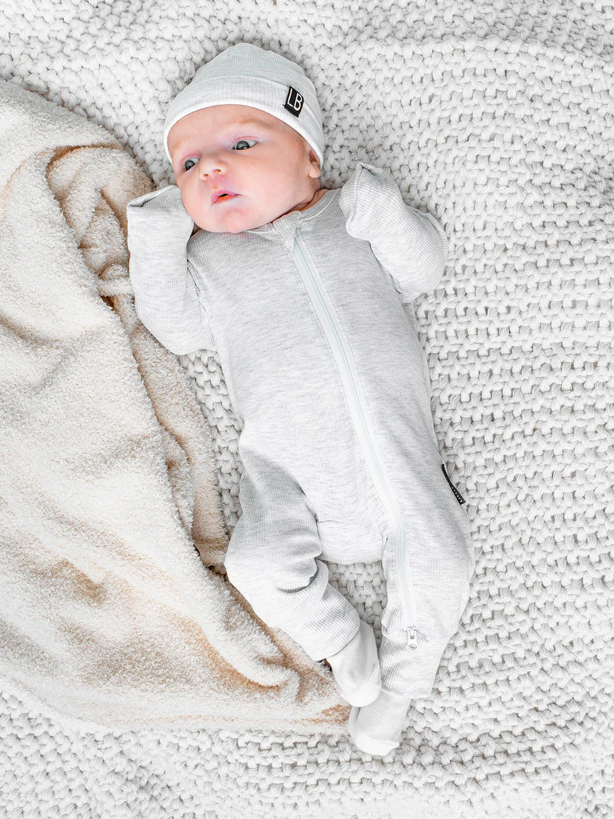 Newborn Gift Box - Grey - Image 3