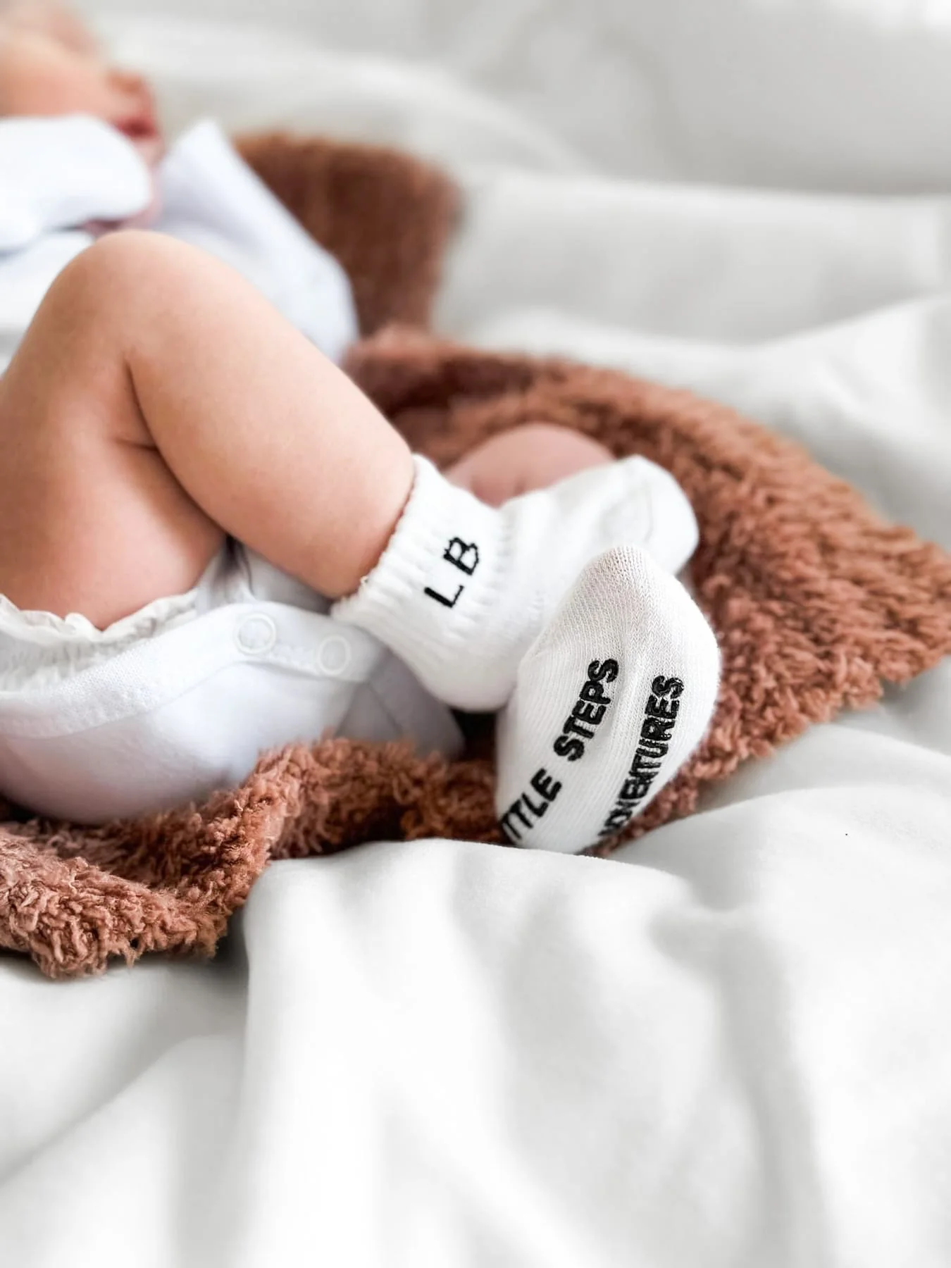 Newborn Gift Box - White - Image 7