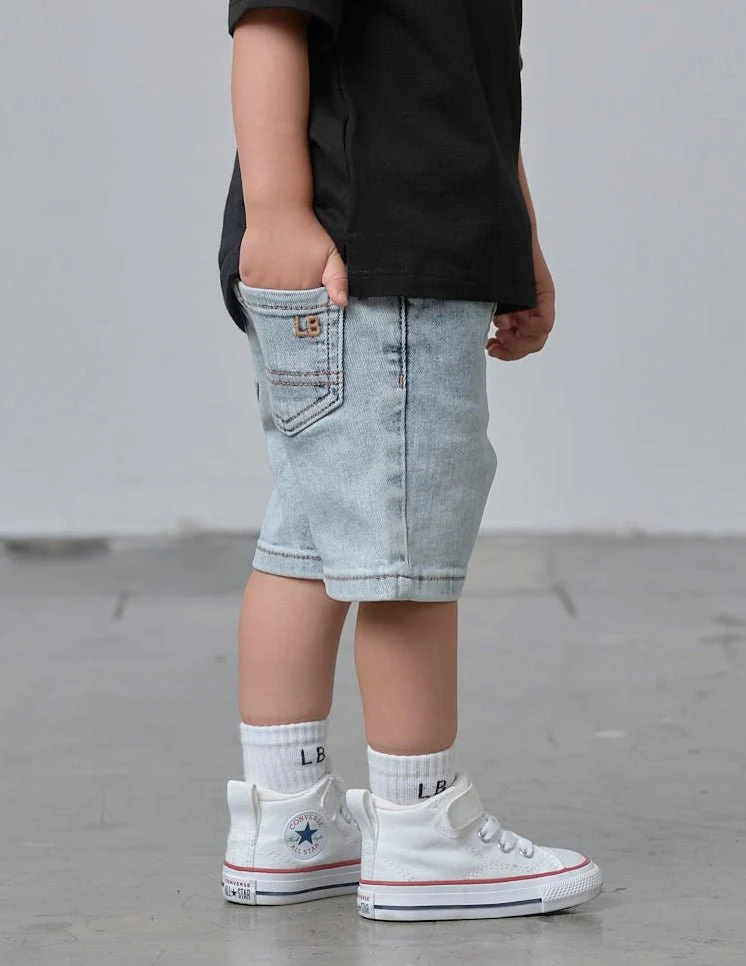 Straight Denim Short - Light Wash