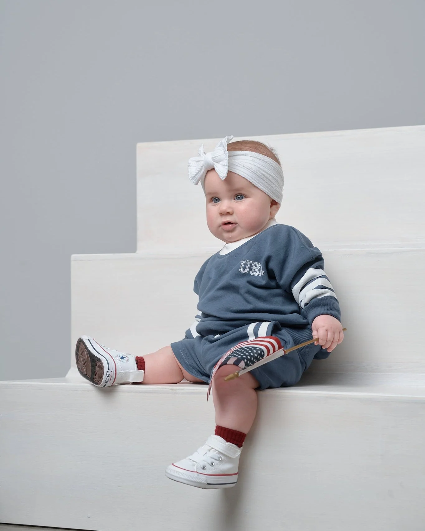 USA Lightweight Crewneck - Worn Indigo - Image 6
