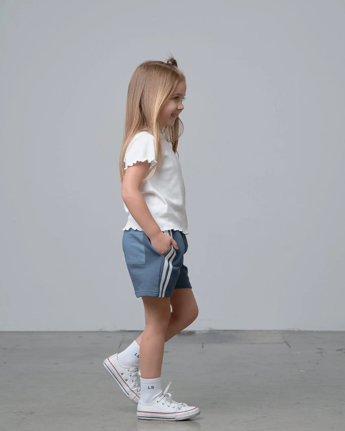 White Stripe Short - Worn Indigo - Image 12