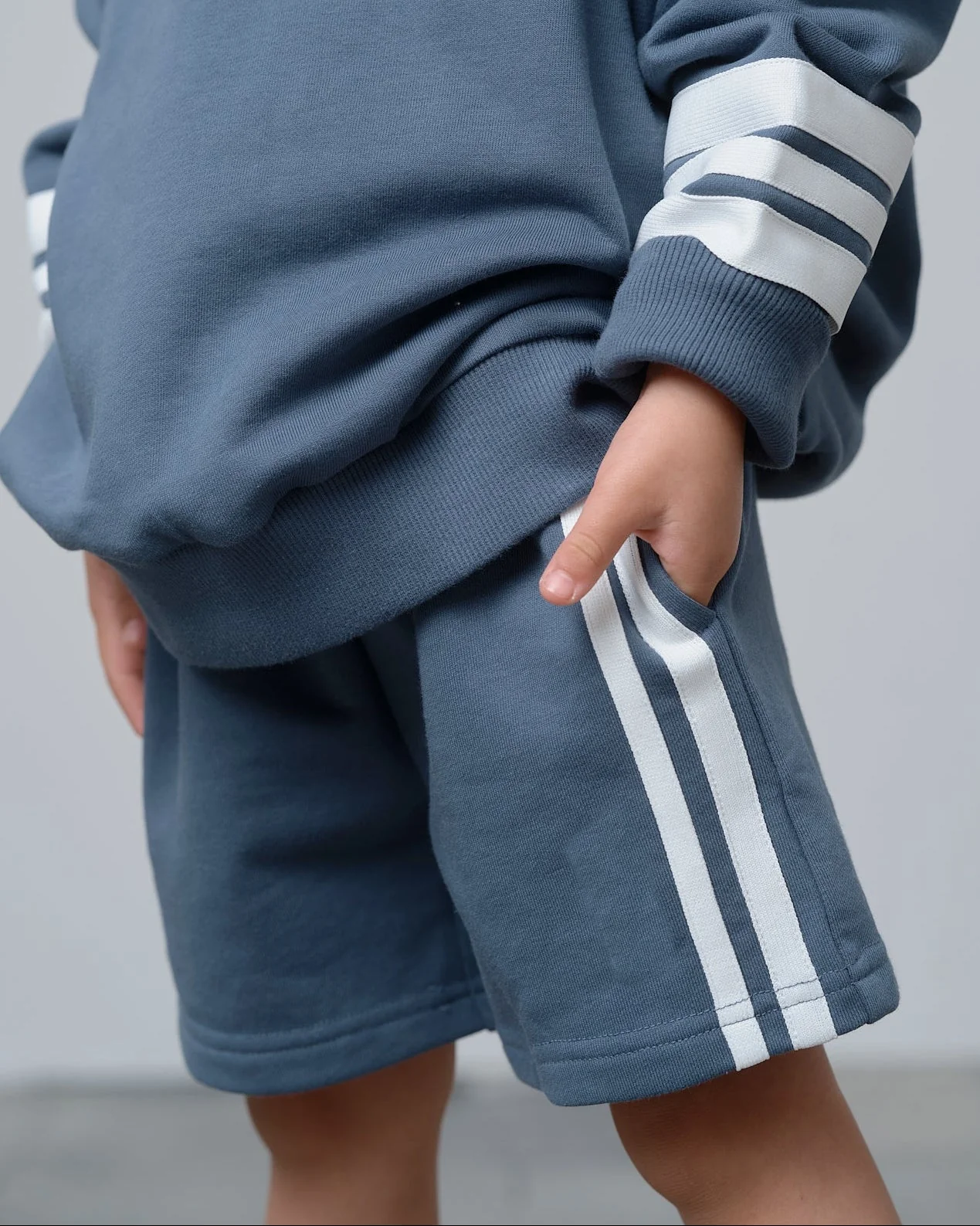 White Stripe Short - Worn Indigo - Image 14